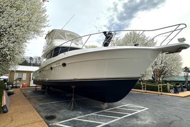 48' Silverton 2006 Yacht For Sale